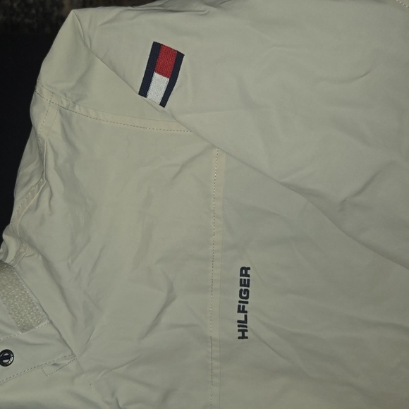 Tommy Hilfiger beige windbreaker - Picture 2 of 4